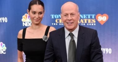 إيما هيمينج تكشف تفاصيل مؤلمة عن حالة بروس ويليس الصحية إيما هيمينج تكشف تفاصيل مؤلمة عن حالة بروس ويليس الصحية