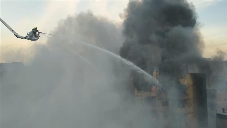 لأول مرة.. «طائرات الدرون» تشارك في السيطرة على حريق منشأة ناصر