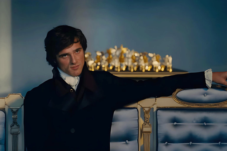 جاكوب إلوردي في مشهد من مرتفعات ويزرنج المصدر آي ام دي بي