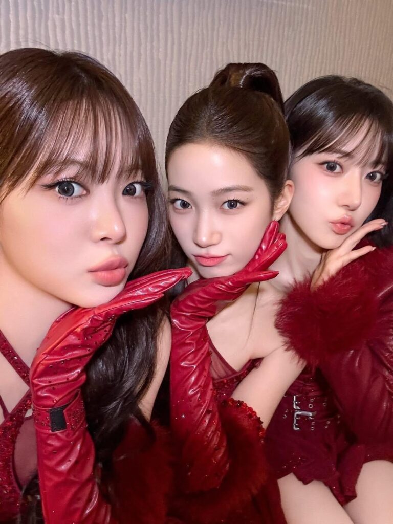 260102 - تحديث الانستقرام لمجلة ELLE مع LE SSERAFIM