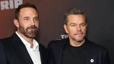 مات ديمون يفجر مفاجأة: هواتفكم تُجبر نتفليكس على تغيير سيناريوهات أفلامها