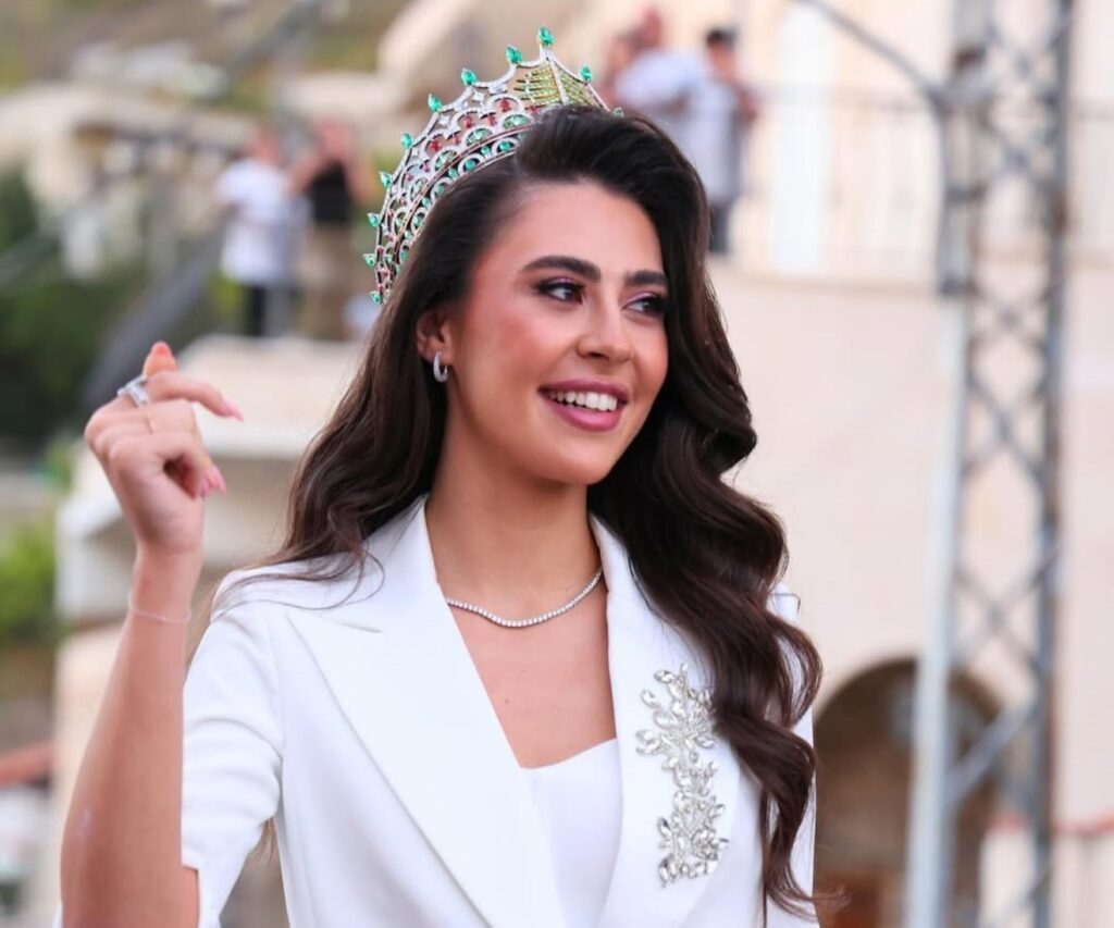 هل يعيش جوزيف عطية وملكة جمال لبنان بيرلا حرب قصة حب؟