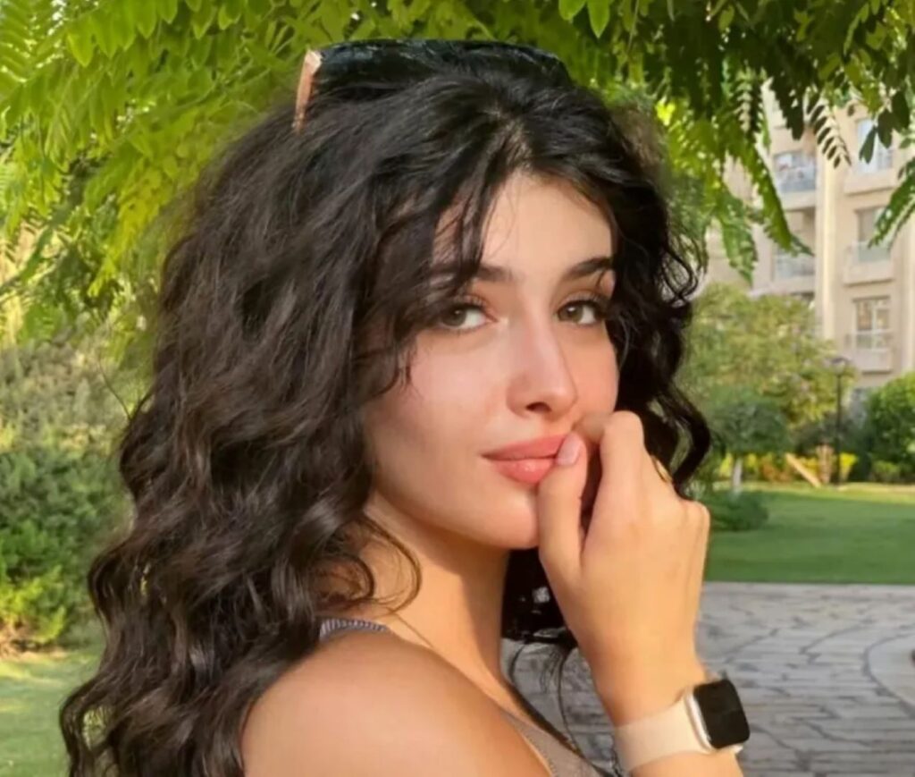 سارة بركة برفقة معتصم النهار .. هل سيجمعهما عمل فني؟ سارة بركة برفقة معتصم النهار .. هل سيجمعهما عمل فني؟