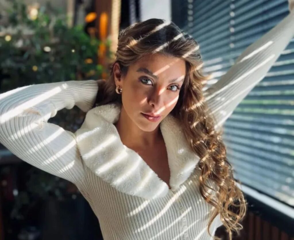 نور علي مقيدة بالحبال في البرومو التشويقي لمسلسل مولانا.. هل تستجيب لنصيحة منى واصف؟