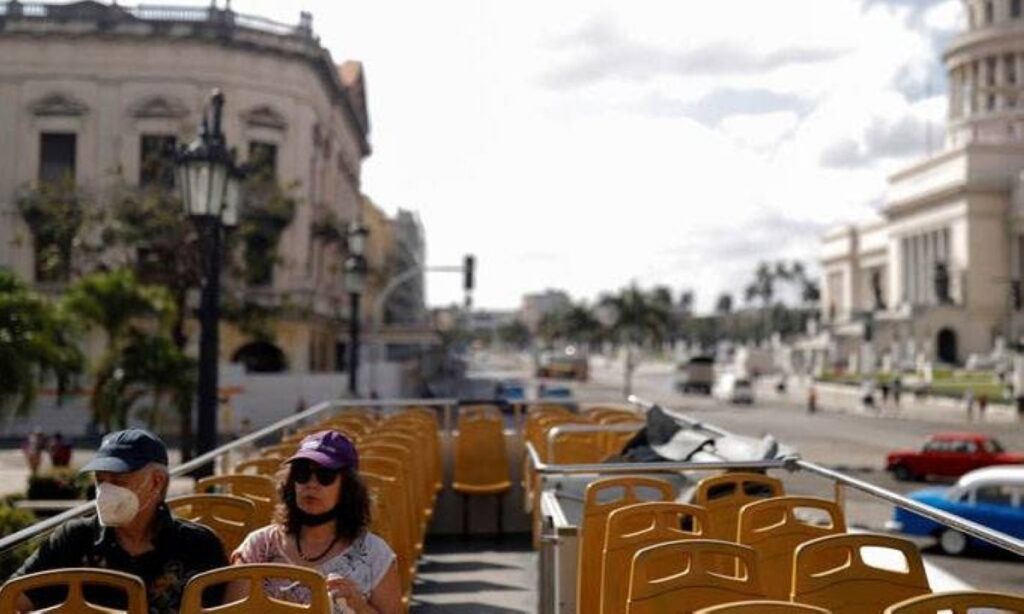 أزمة سياحية في كوبا والخسائر تتجاوز 8 مليارات دولار Al Bayan