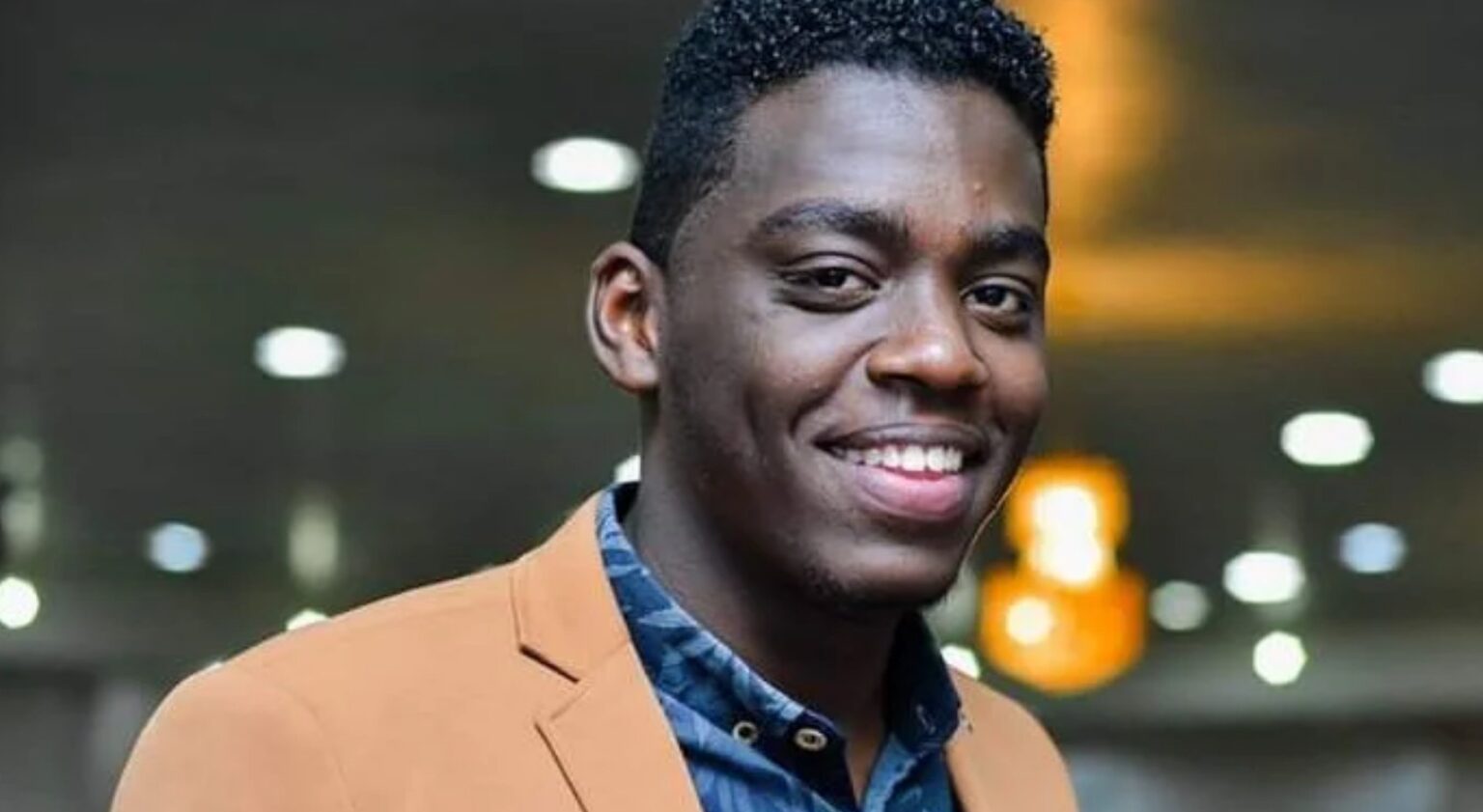 بعد ضجة واسعة… الفنان السوداني مأمون سوار الدهب يكشف موقفه من زواج طليقته