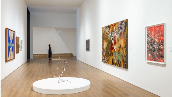 «ماكس مارا» تعلن حقبة جديدة لجائزتها الفنية النسائية.. رحلة إبداعية عابرة للقارات