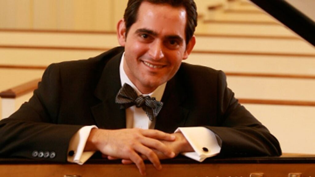 أول فنان عربي بقائمة "شتاينواي" العالمية.. جندلي يهدي إنجازه لشهداء ثورة الكرامة | فن