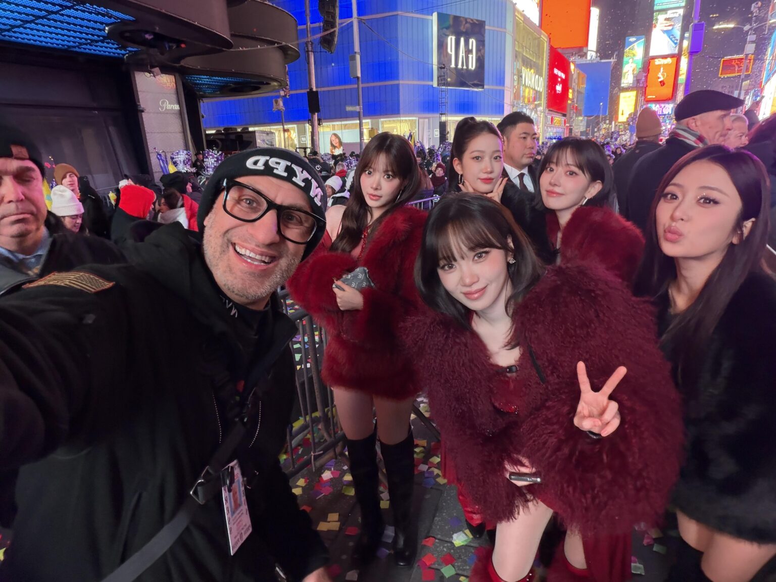 أفضل صورة شخصية ليلا [OC]