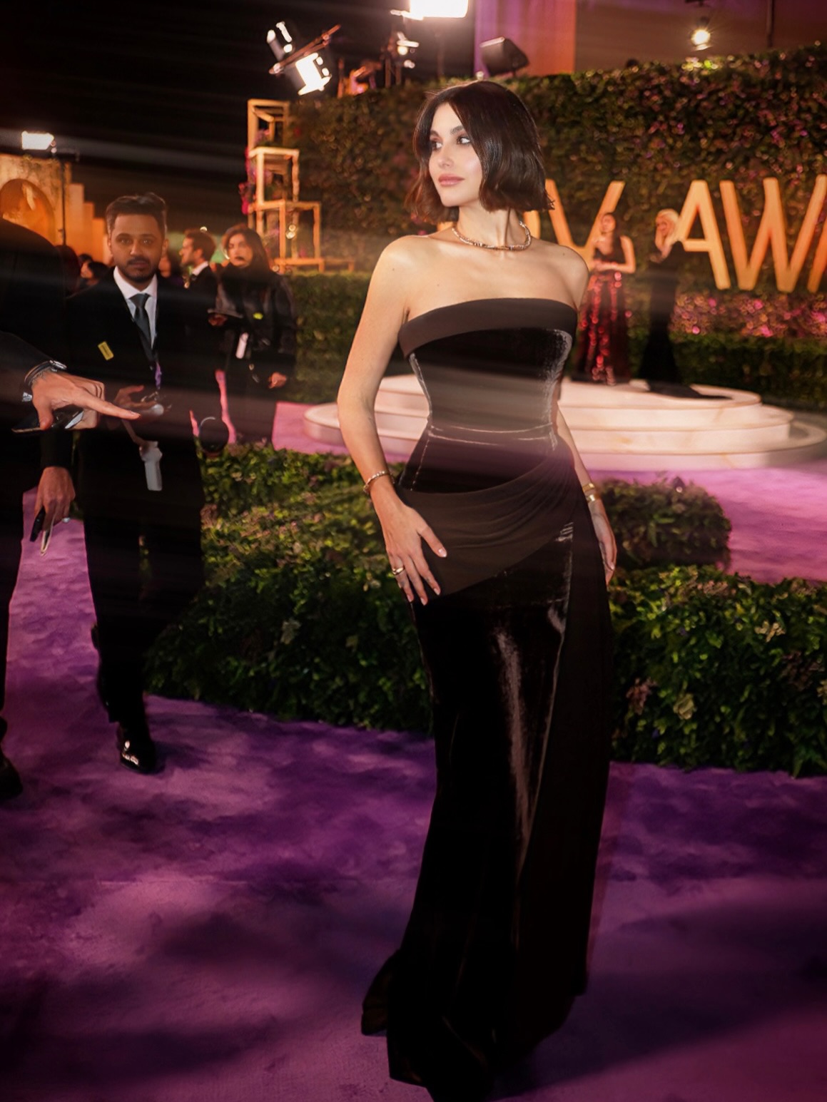 نور عريضة بتصميم رامي قاضي (إنستغرام)