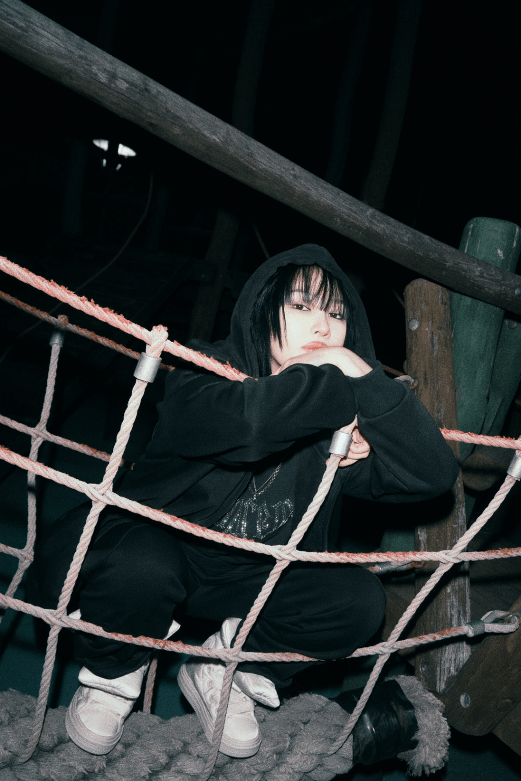 ChRocktikal – الألبوم الأول “نحن نكسر، أنت مستيقظ” (الصورة المفاهيمية رقم 02) ChRocktikal - الألبوم الأول "نحن نكسر، أنت مستيقظ" (الصورة المفاهيمية رقم 02)