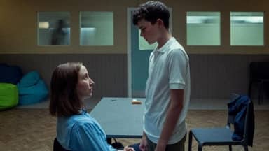 بعد اكتساحه غولدن غلوب 2026... الكشف عن موسم ثانٍ من مسلسل "المراهقة"