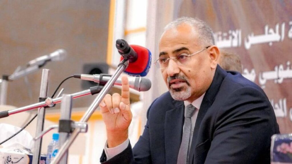 من عدن إلى "أرض الصومال" فأبوظبي.. كيف هرب عيدروس الزبيدي؟ | أخبار