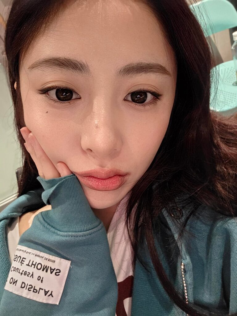 260127 تحديث هوه يونجين للويفيرس