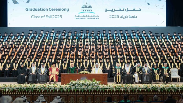 سلطان بن أحمد القاسمي يشهد حفل تخريج طالبات درجة البكالوريوس بجامعة الشارقة دفعة فصل الخريف 2025 سلطان بن أحمد القاسمي يشهد حفل تخريج طالبات درجة البكالوريوس بجامعة الشارقة دفعة فصل الخريف 2025