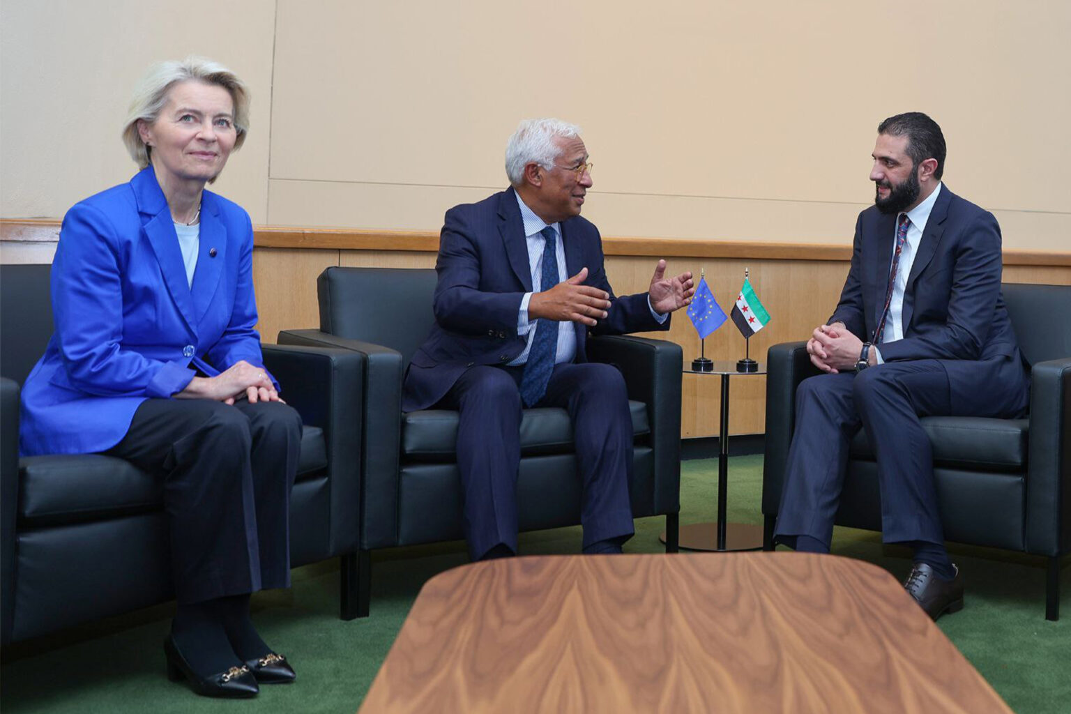 الشرع يلتقي فون دير لاين مع وفد أوروبي في دمشق | أخبار