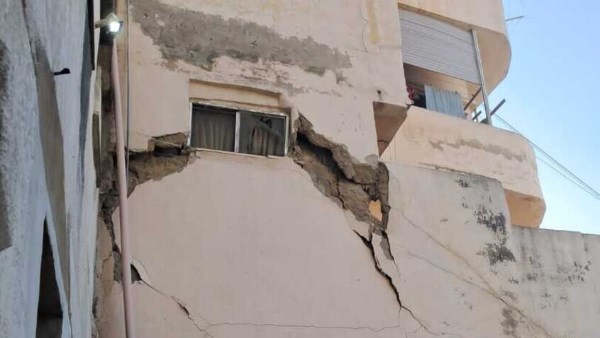 لبنان.. انهيار مبنى سكني في طرابلس وإخلاء المنازل المجاورة