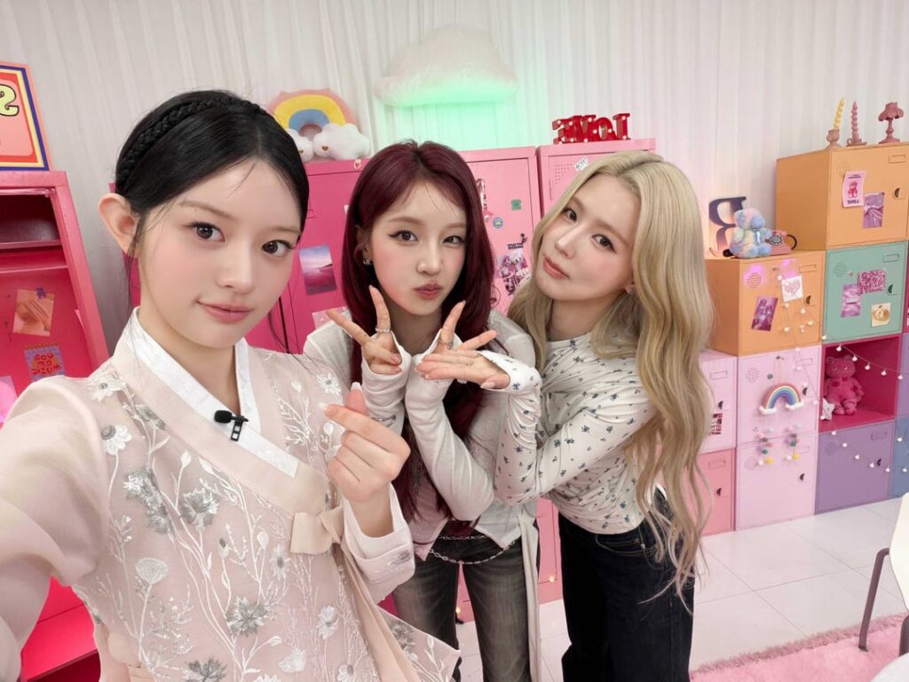 260129 تحديث تويتر لخزانة مينجو الوردية - مييون ويوكي مع مينجو من ILLIT