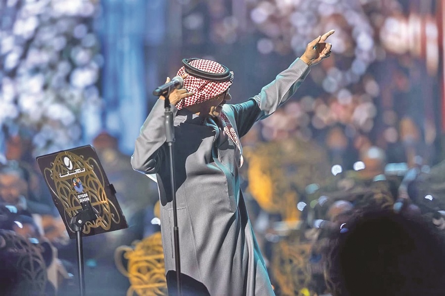 جريدة الرياض | رابـــح صقـر يـدهش الجمــهور بموسيقاه
