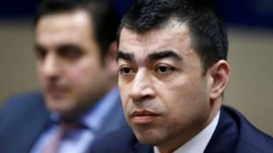 أبي خليل يردّ على ما قاله جعجع لموقعنا… وهكذا علّق أبي خليل يردّ على ما قاله جعجع لموقعنا... وهكذا علّق