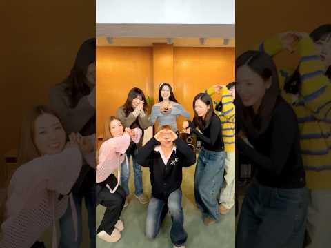 Apink (مع Bigbang Daesung) – أحبني أكثر (تحدي الرقص) (260109) Apink (مع Bigbang Daesung) - أحبني أكثر (تحدي الرقص) (260109)