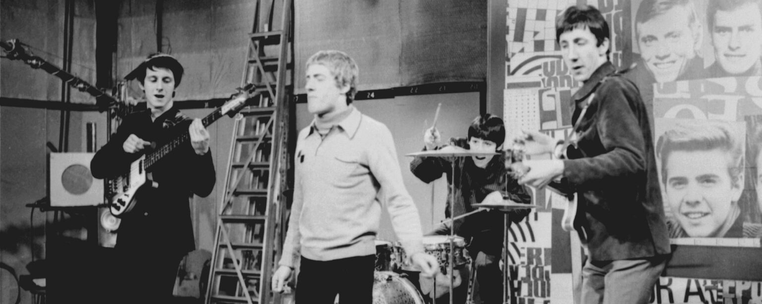 هل تتذكر عندما قام The Who بطرد روجر دالتري بعد أن لكم كيث مون بعد أداء عازف الدرامز الرديء المليء بالرصاص؟