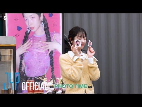 TWICE – Dahyun: Love Me (آخر يوم في موقع التصوير خلف الكواليس) TWICE - Dahyun: Love Me (آخر يوم في موقع التصوير خلف الكواليس)