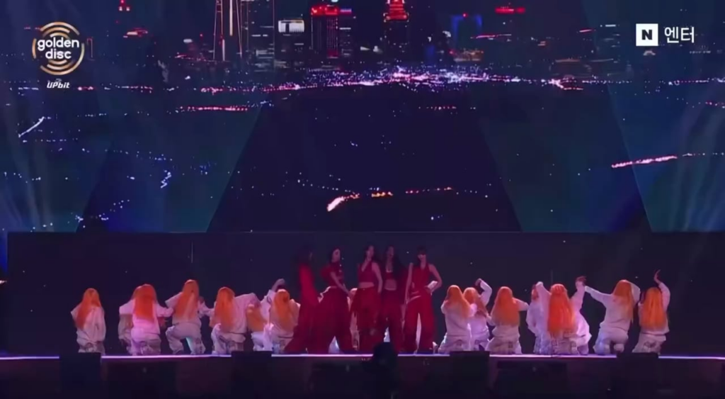 من المحتمل أن LE SSERAFIM تشويق لعنوان عودتها القادمة!