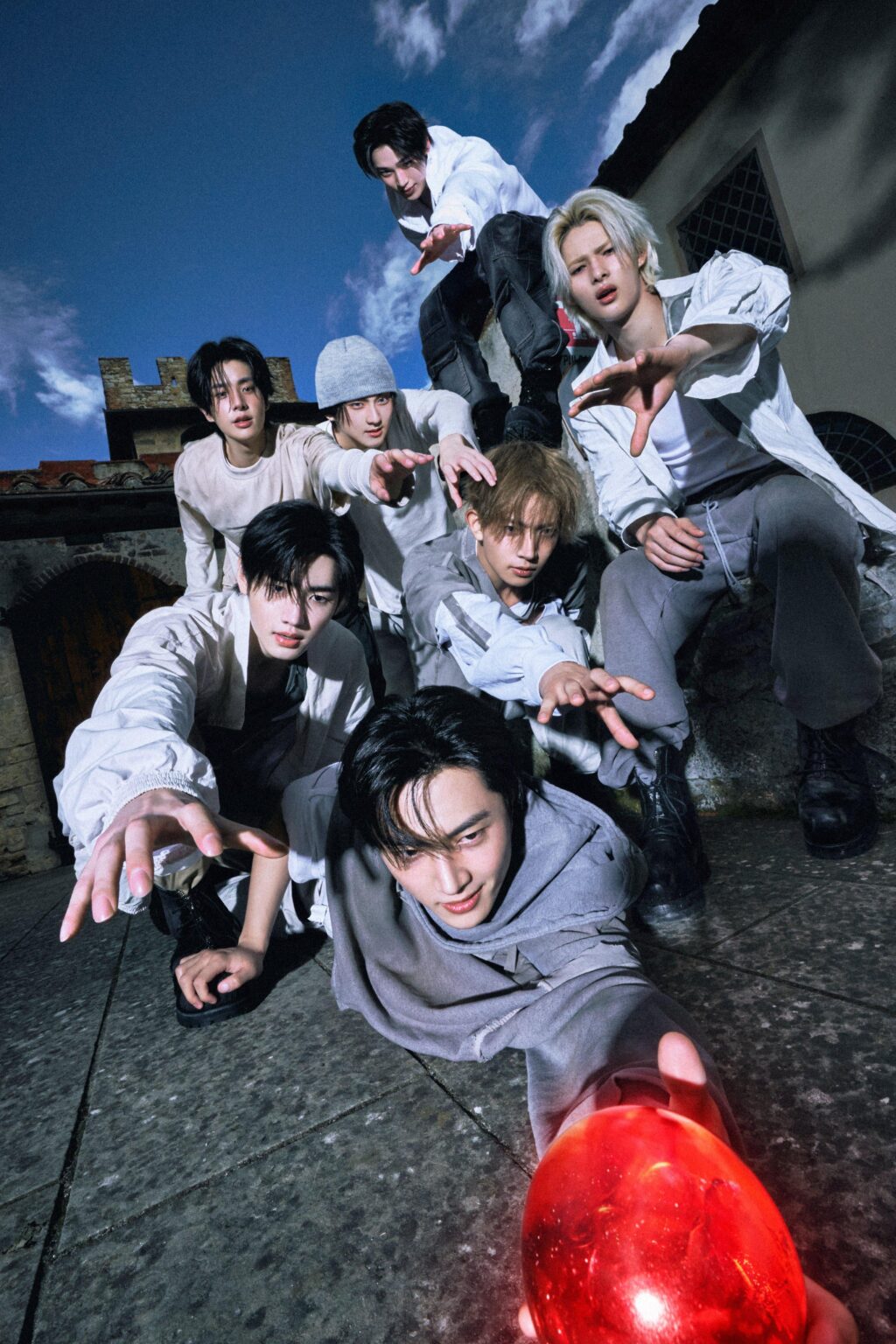 ENHYPEN – الألبوم المصغر السابع “THE SIN: VANISH” (الصورة المفاهيمية – Stealer) ENHYPEN - الألبوم المصغر السابع "THE SIN: VANISH" (الصورة المفاهيمية - Stealer)