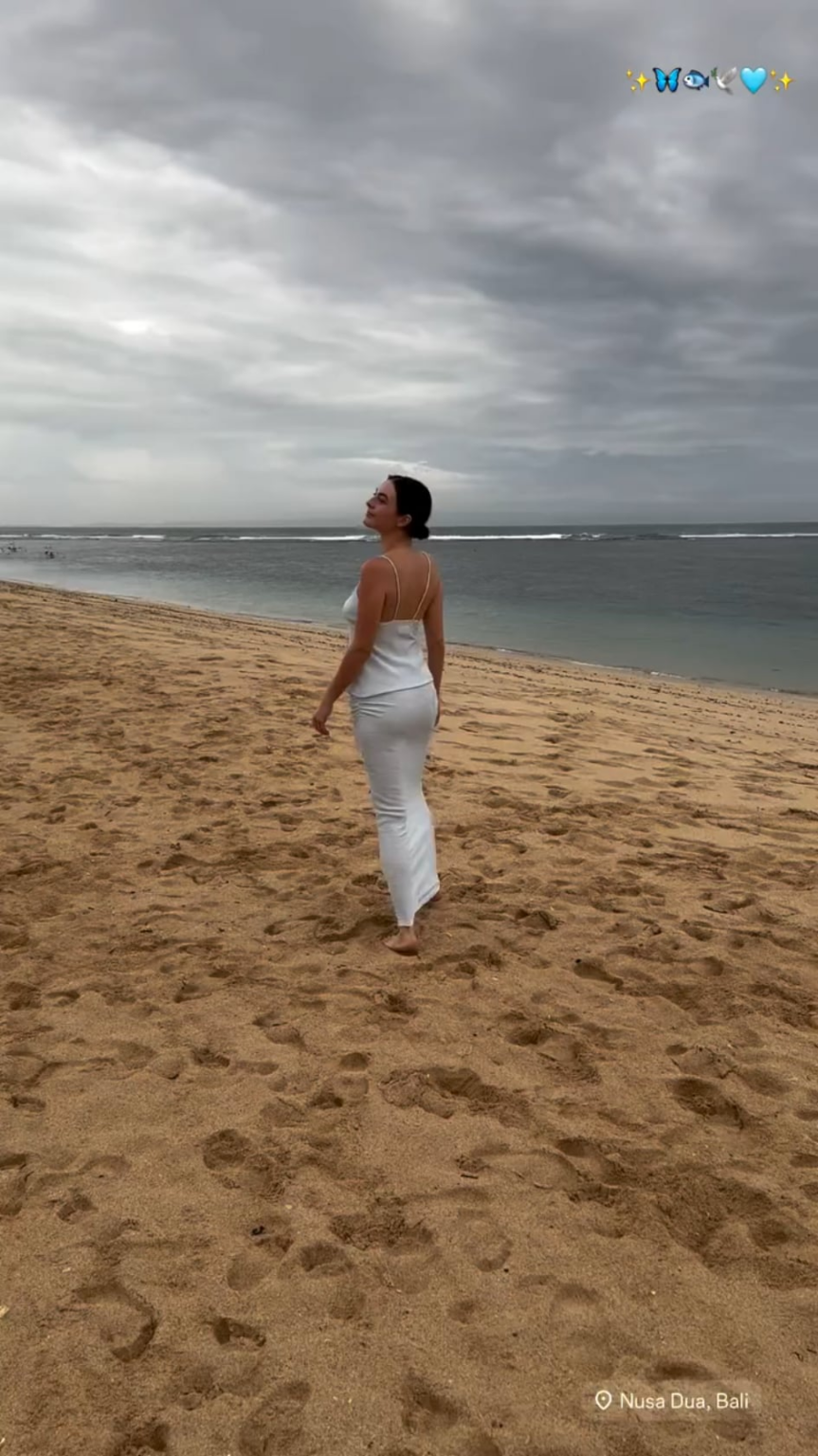 Melis sezen Melis sezen