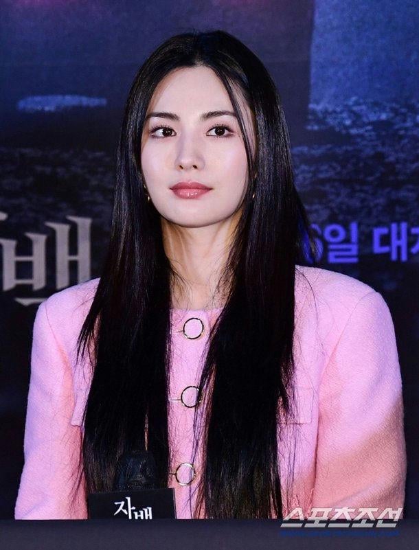 تبرئة نانا من محاولة القتل بعد صد دخيل مسلح