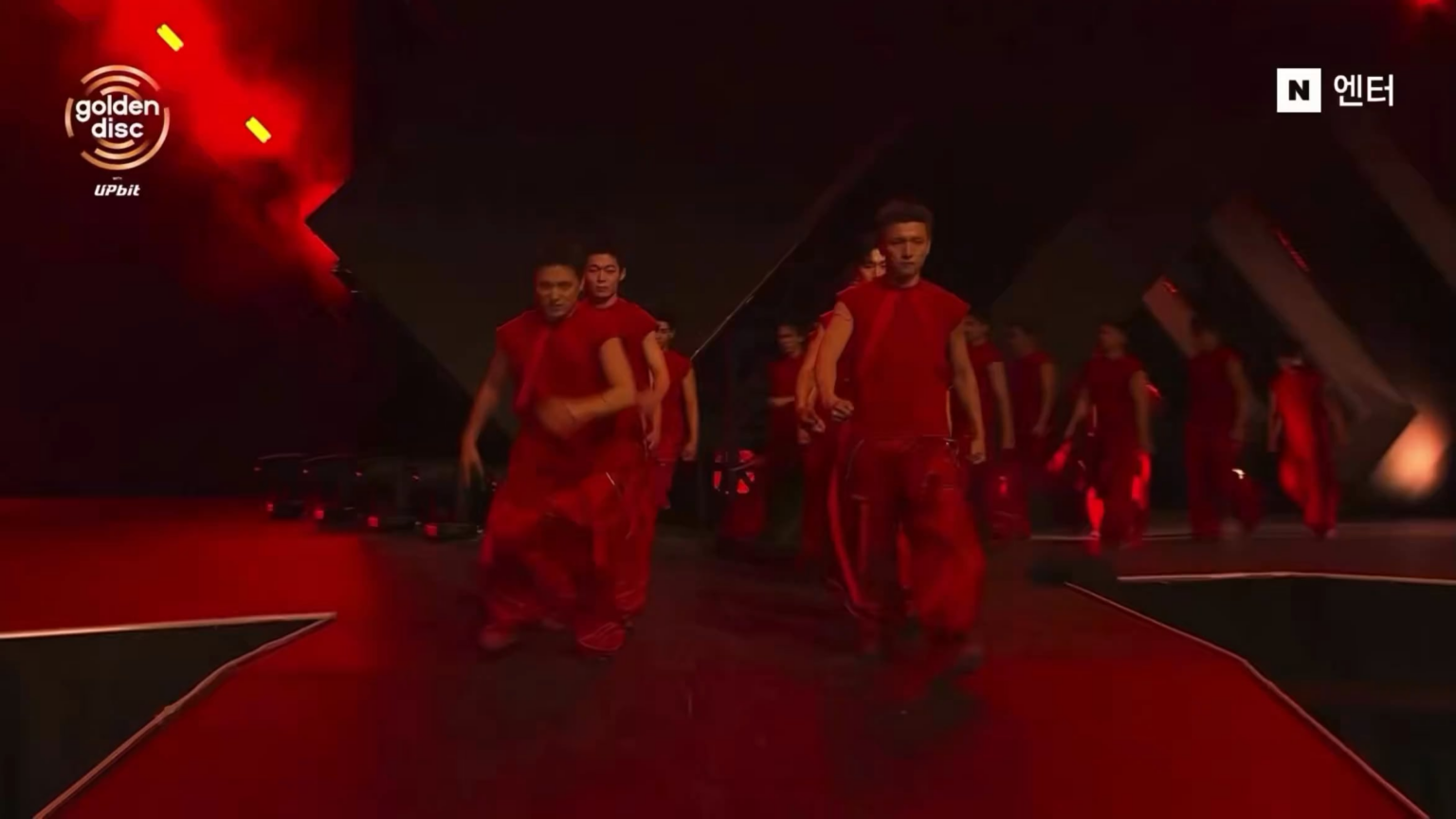 260110 جيني - 'Filter' + 'Damn Right' + 'like JENNIE' في حفل توزيع جوائز القرص الذهبي الأربعين