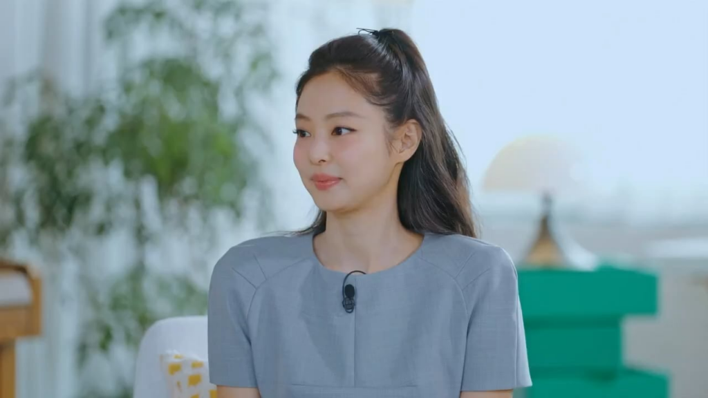 260121 جيني في "Transit Love 4" (جيني كت)