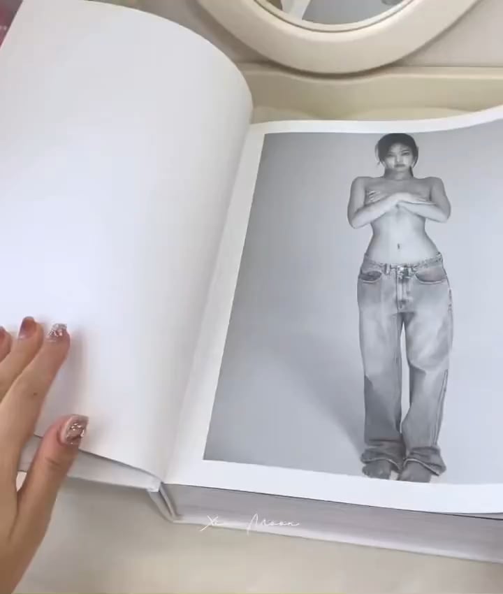 260116 معرض صور جيني  كتاب الصور الرسمي للمدير الفني في نظرة يدوية