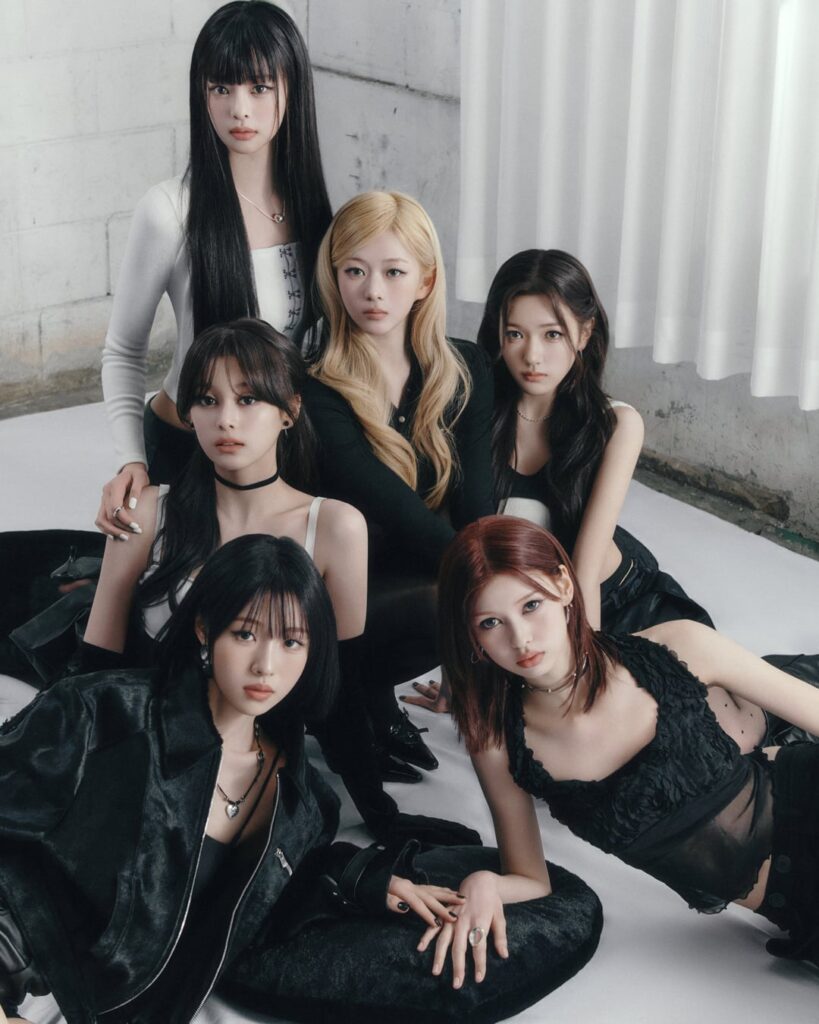 AtHeart - الأسود الجديد (صورة المفهوم - المجموعة)