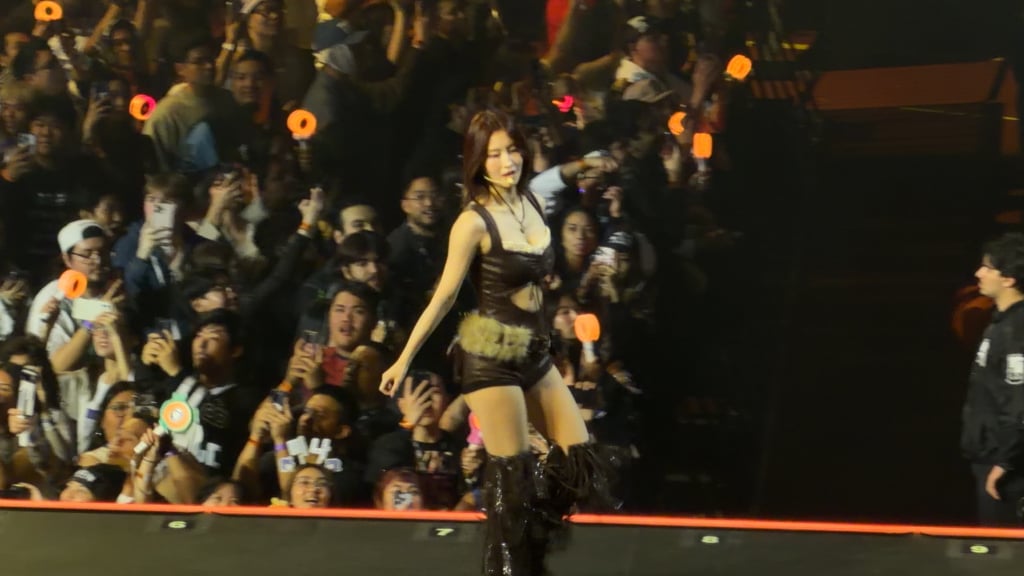 260125 مومو يدمرون مرة واحدة في الحفرة 1 خلال فتاة اليد اليمنى (الرجل الأسود/الأحمر هو كل واحد منا)