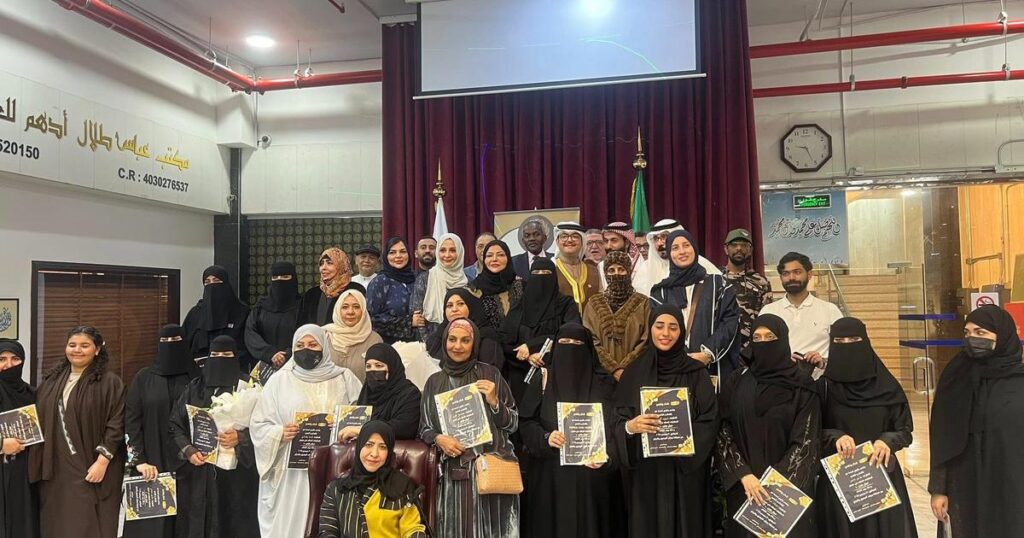 ‘خيال’ خمسة وثلاثون فنانًا وفنانة يُثري المشهد التشكيلي بجدة | حجاج سلامة 'خيال' خمسة وثلاثون فنانًا وفنانة يُثري المشهد التشكيلي بجدة | حجاج سلامة