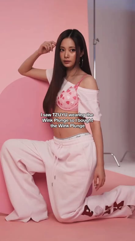 260115 تحديث vspink TikTok مع Tzuyu - ولن نحكم عليك أبدًا بسبب ذلك
