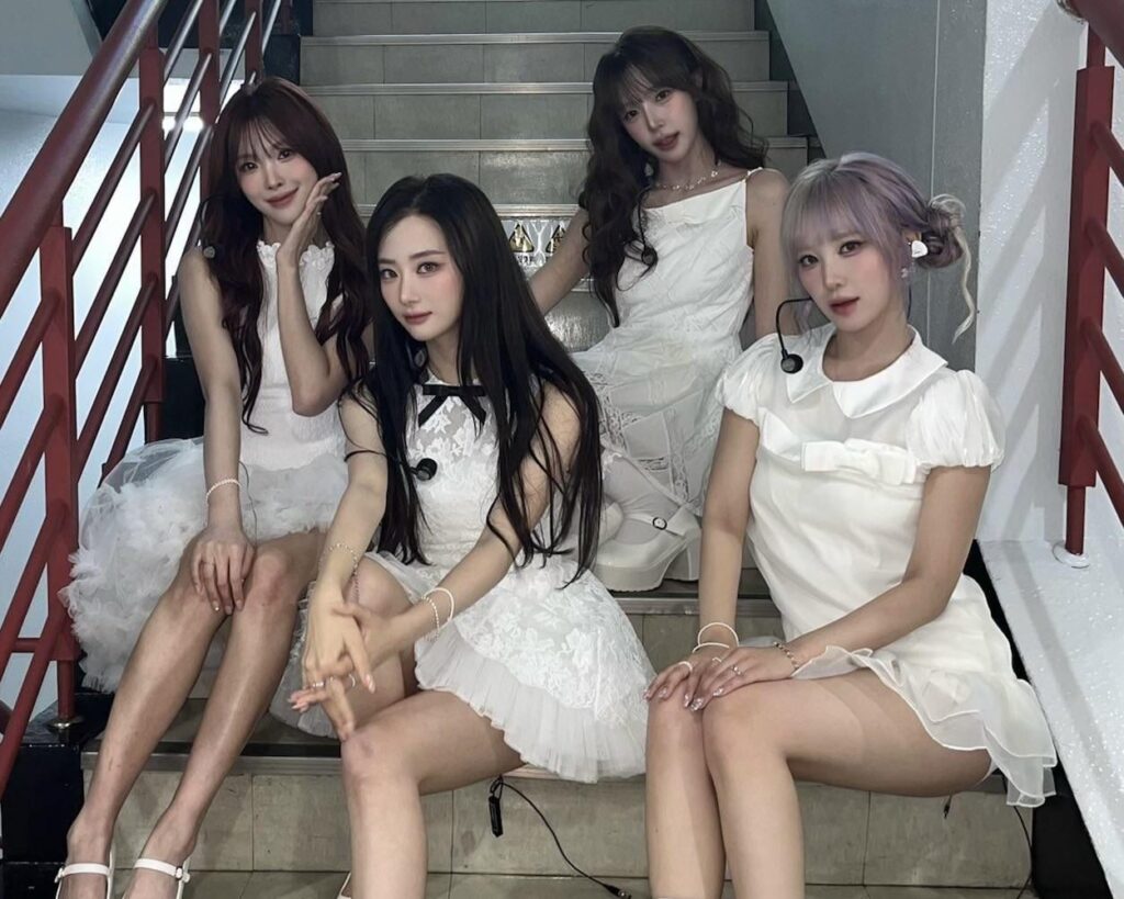 ذكرى سنوية ثالثة سعيدة لـ PRIMROSE!