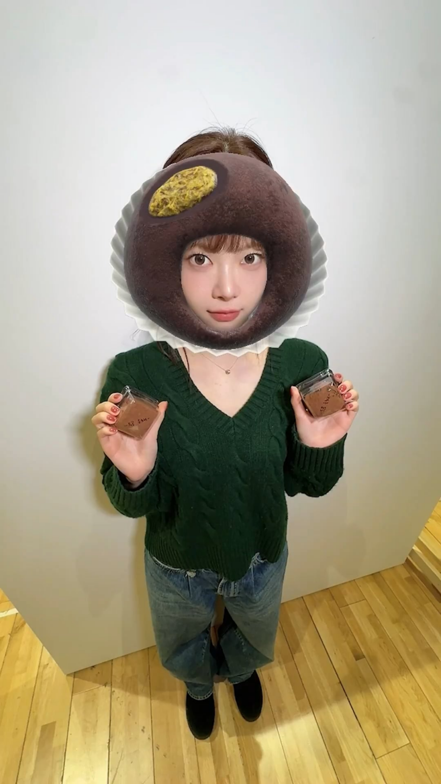 260128 تحديث LE SSERAFIM على TikTok مع Hong Eunchae - 🧆Dubai Chocolate Chewy Eunchae🧆