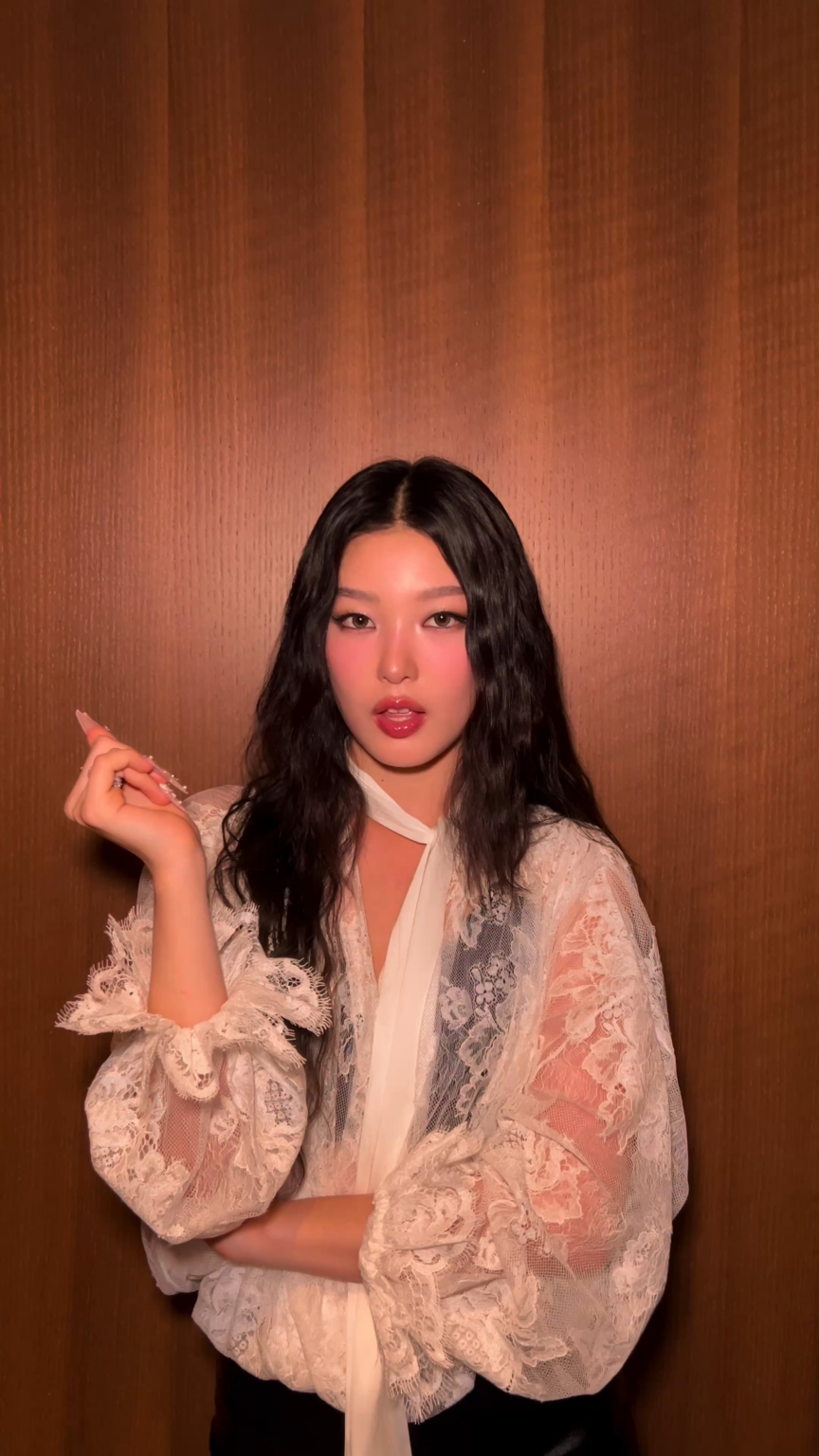 260109 تحديث KATSEYE على التيك توك مع هوه يونجين وهونغ إيونتشاي - ألم تسمعوا أننا فتيات الإنترنت؟؟ (تحدي فتاة الانترنت مع يونشاي)