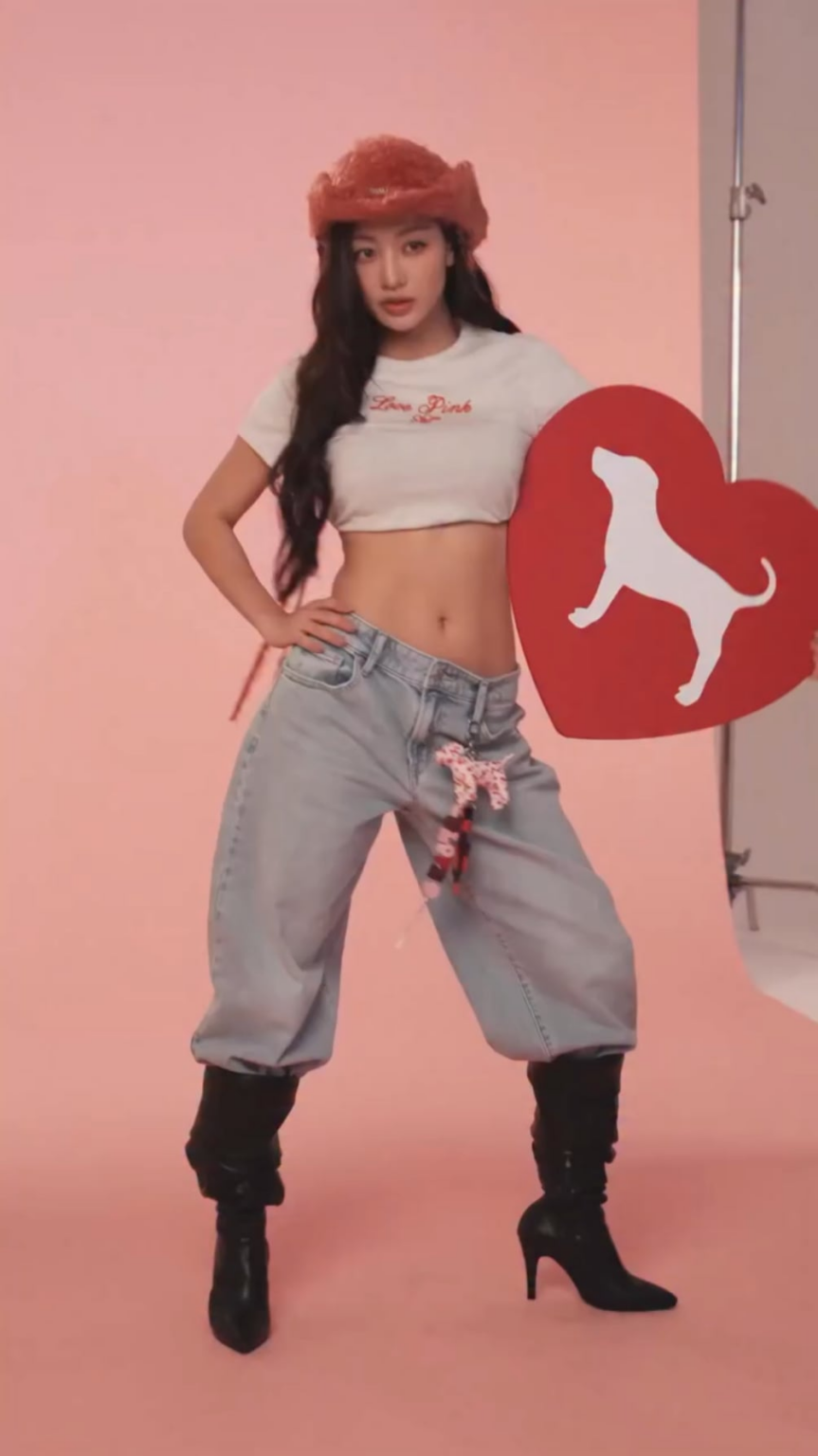 260115 تحديث حساب vspink على الانستقرام - يا إلهي، هذه الدعائم محظوظة جدًا لأنها بين يدي جيهيو. 🤩