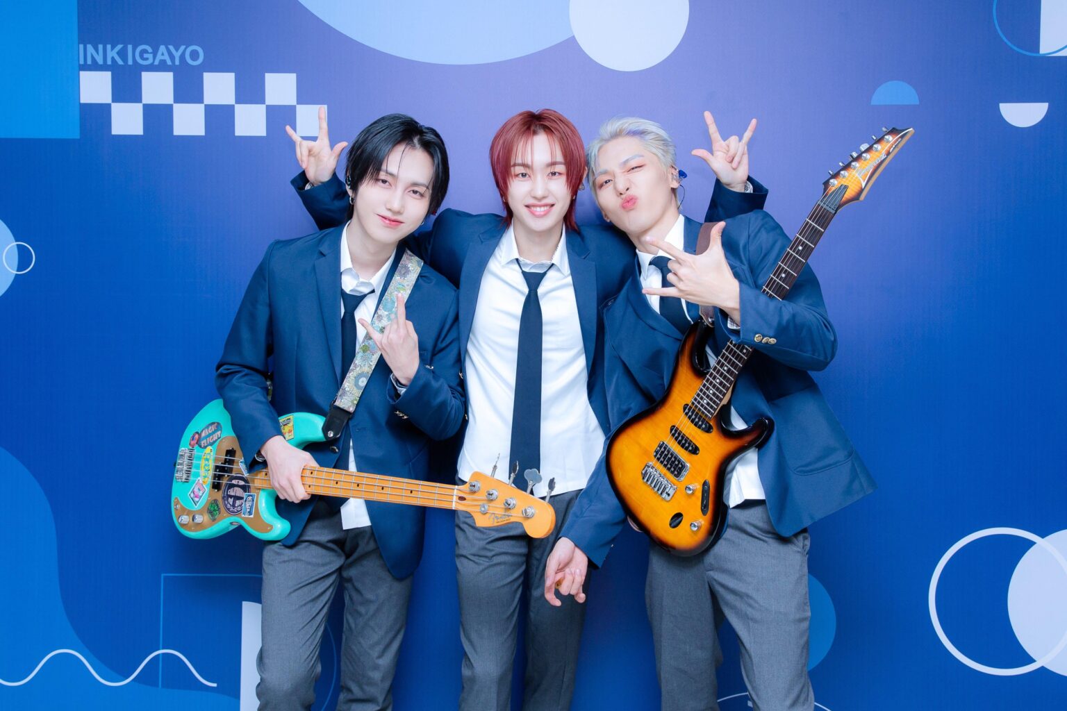 الذكرى السابعة السعيدة لمونت! الذكرى السابعة السعيدة لمونت!