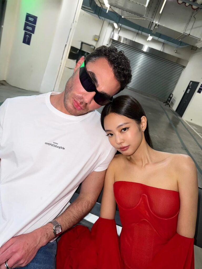 260115 تحديث sam__woolf على الانستقرام مع جيني