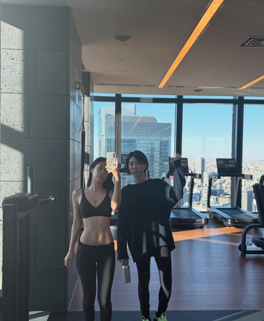 260125 تحديث انستقرام han__ji_eun مع جيني