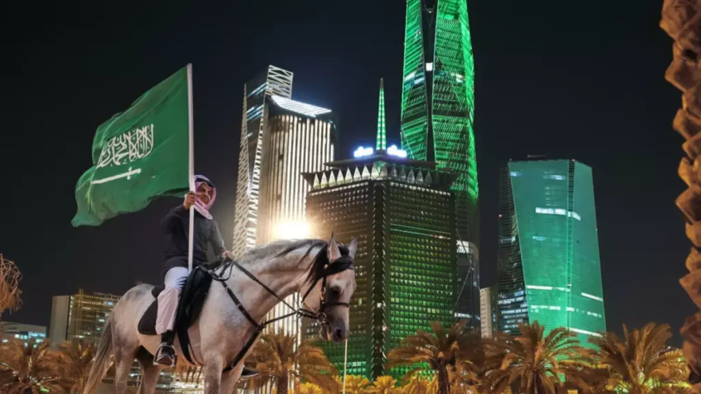 عاجل: السعودية تكسر نظام الكفالة نهائياً... تأشيرة العمل الحرة متاحة الآن - هل تعرف الشروط؟