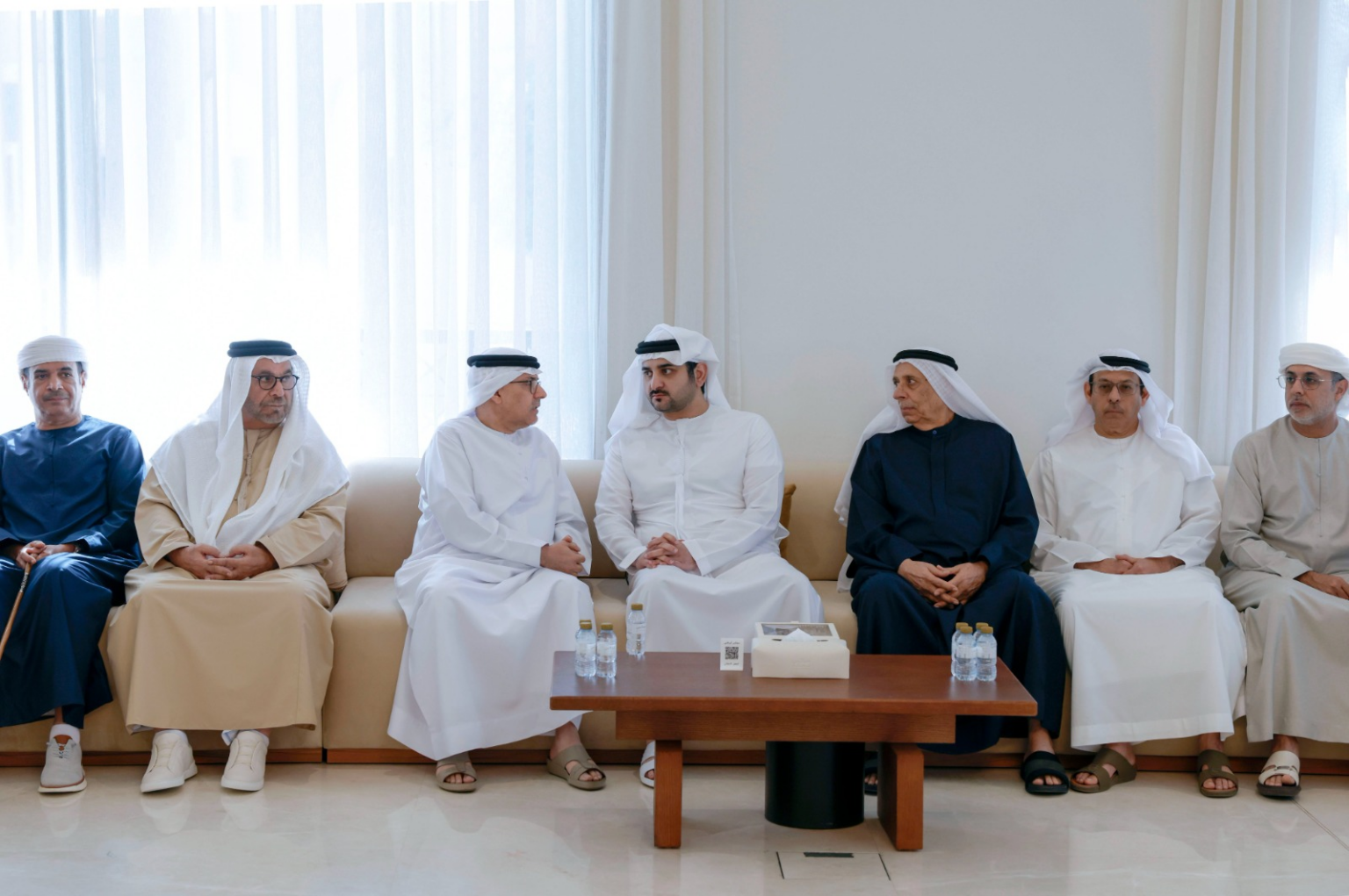 مكتوم بن محمد يقدّم واجب العزاء في وفاة حليمة عبدالمنان عبدالرحمن العور