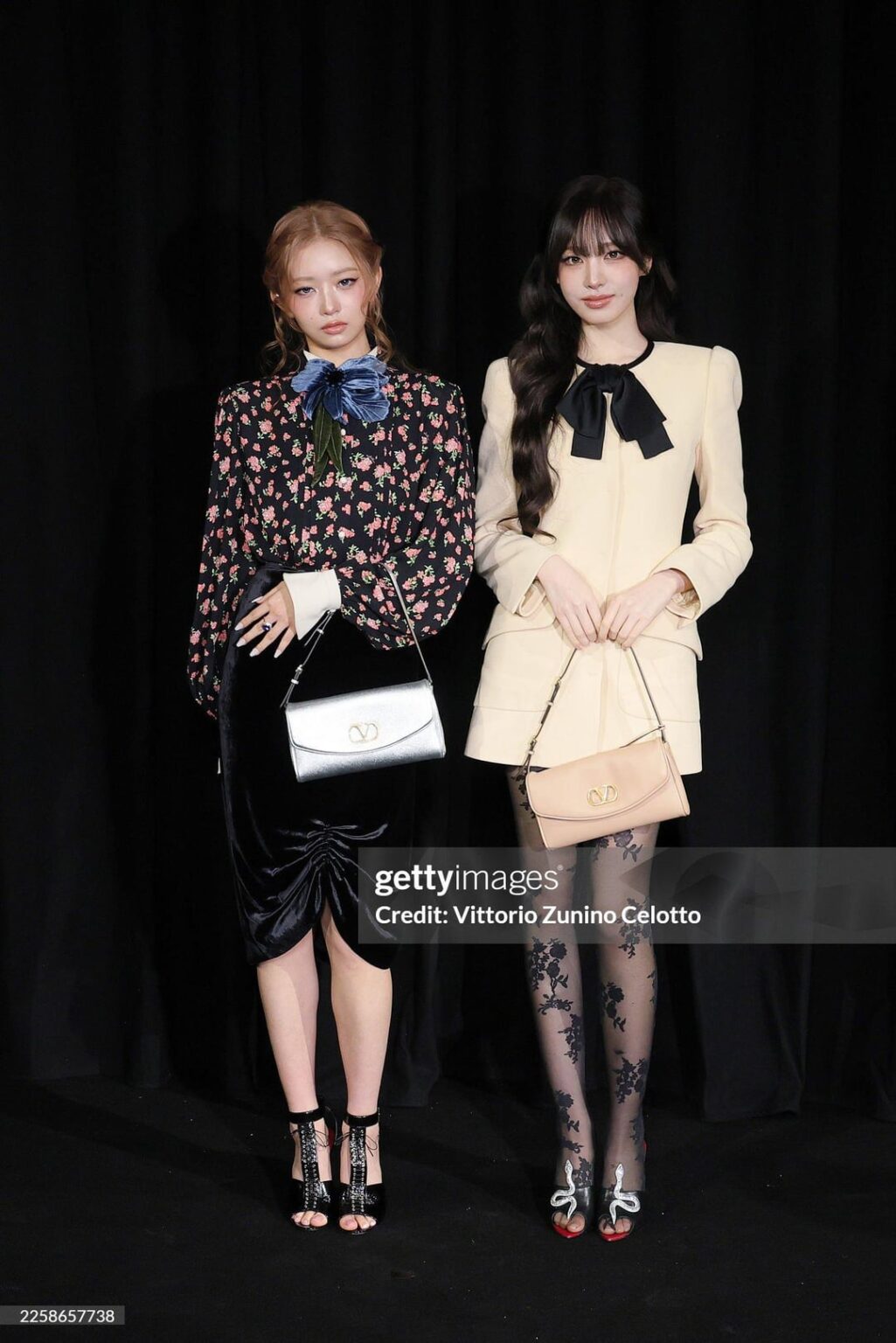 260128 عرض ري آند ليز في أسبوع فالنتينو للأزياء الراقية لربيع وصيف 2026 في أسبوع الموضة في باريس (غيتي إيماجز)