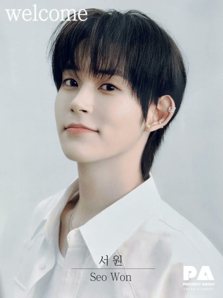 وقعت Seowon (NINE.i السابقة) عقدًا حصريًا مع PA Entertainment (موطن TEEN TOP Changjo وUP10TION Lee Dongyeol).