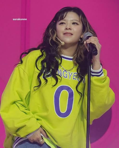 هل يعرف أحد ما إذا كان بإمكاني شراء سترة جونغيون من أي مكان ؟؟؟؟؟؟؟؟؟؟؟؟؟؟